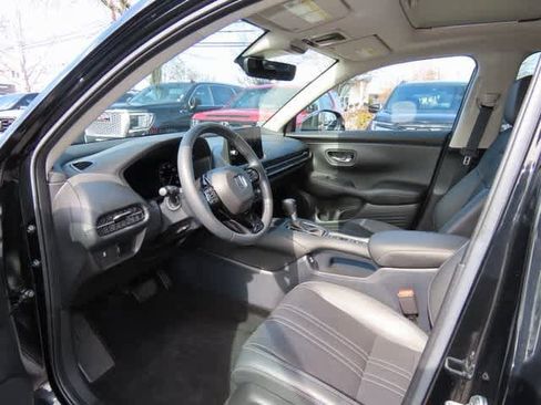 Certified 2023 Honda HR-V EX-L image 2