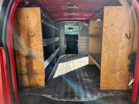 Used 2015 GMC Savana 2500 image 18