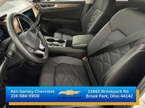 Used 2024 Volkswagen Atlas SE FWD image 9
