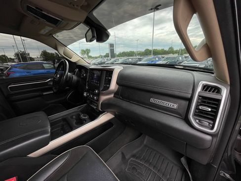 Used 2020 RAM 1500 Laramie AWD/4WD image 28