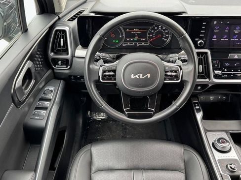Used 2023 Kia Sorento EX AWD/4WD image 14