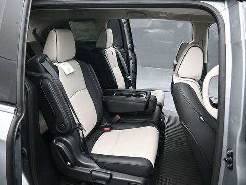New 2026 Honda Odyssey Elite image 43