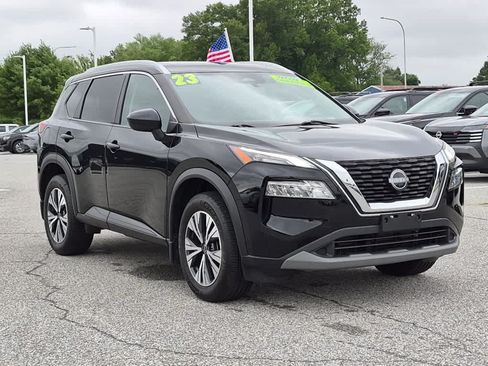 Used 2023 Nissan Rogue SV w/ SV Premium B Package AWD/4WD image 2