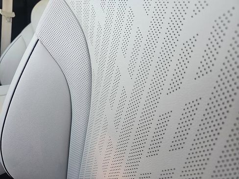 Used 2024 Genesis GV80 3.5T w/ Advanced Package image 18