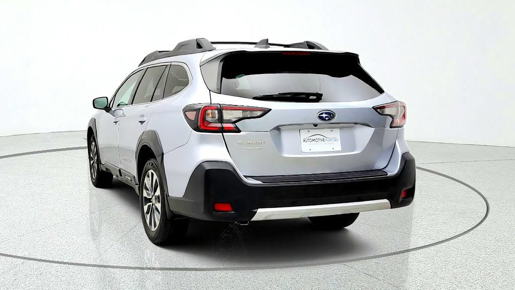 Used 2024 Subaru Outback Limited AWD/4WD image 6