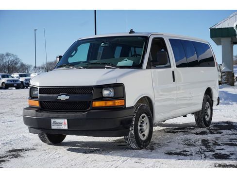 Used 2017 Chevrolet Express 2500 LS image 7