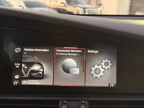 Used 2020 Alfa Romeo Giulia w/ Nero Edizione image 21