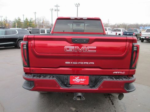 Used 2024 GMC Sierra 2500 AT4 w/ AT4 Premium Plus Package image 6