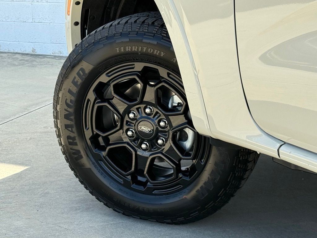 New 2026 Ford Ranger XLT w/ Black Appearance Package RWD image 16