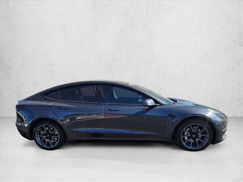 Used 2018 Tesla Model 3 Long Range image 5