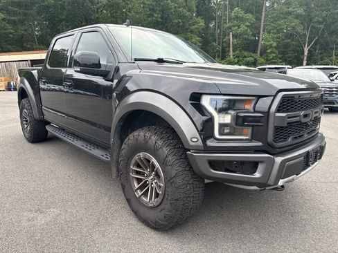 Used 2019 Ford F150 Raptor w/ Equipment Group 802A Luxury AWD/4WD image 7