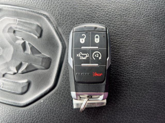 Used 2024 RAM 2500 Laramie AWD/4WD image 34