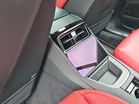 Certified 2025 Porsche Panamera 4 AWD/4WD image 19
