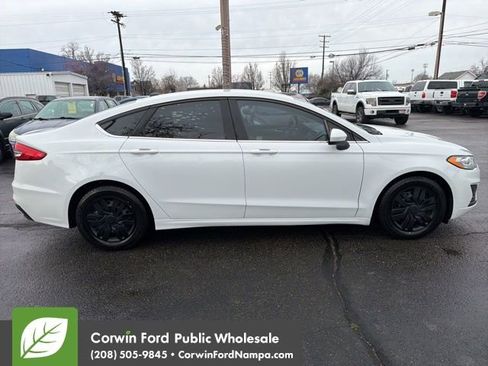 Used 2019 Ford Fusion S image 4