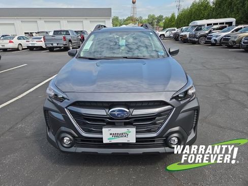 Used 2025 Subaru Outback Onyx Edition AWD/4WD image 2