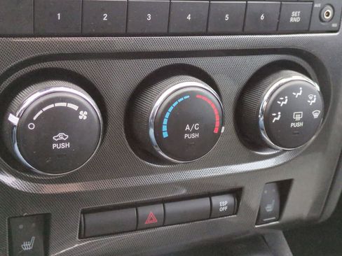 Used 2009 Dodge Challenger R/T image 29