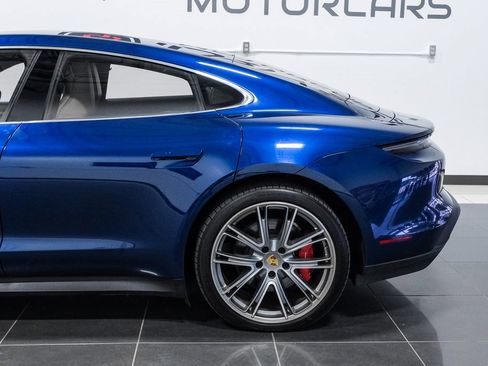 Used 2022 Porsche Taycan 4S image 14