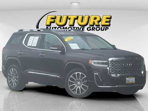 Used 2021 GMC Acadia Denali w/ Denali Technology Package image 2