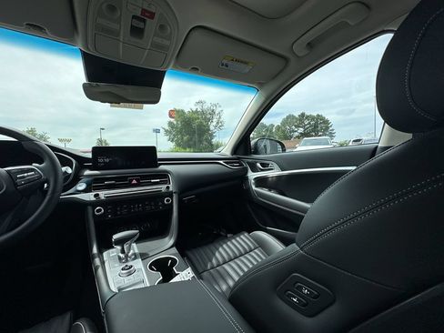 Used 2026 Genesis G70 2.5T Prestige RWD image 11