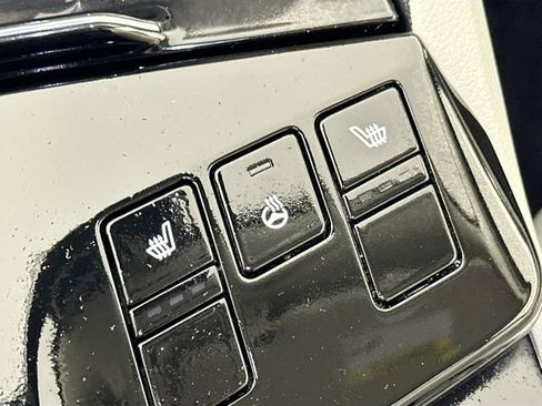 Used 2023 Kia Sportage EX w/ EX Premium Package image 17