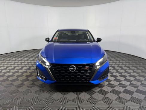 Used 2025 Nissan Altima 2.5 SR image 11