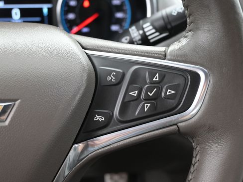 Used 2016 Chevrolet Malibu Premier w/ Driver Confidence Package II FWD image 15