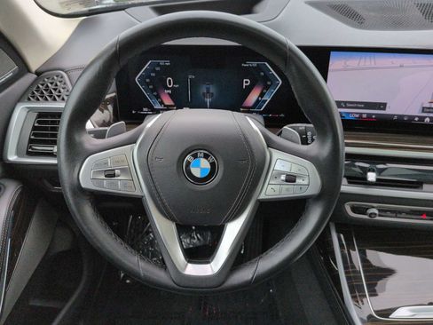 Used 2025 BMW X7 xDrive40i AWD/4WD image 25