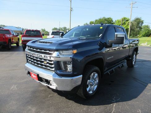 Used 2020 Chevrolet Silverado 3500 LTZ w/ LTZ Convenience Package AWD/4WD image 11