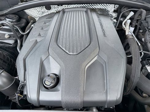 Used 2022 Porsche Macan image 33