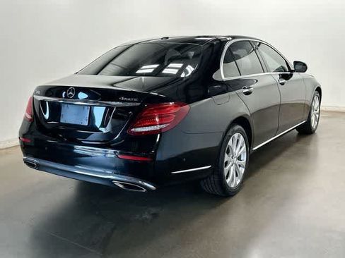 Used 2017 Mercedes-Benz E 300 4MATIC w/ Premium 2 Package image 34
