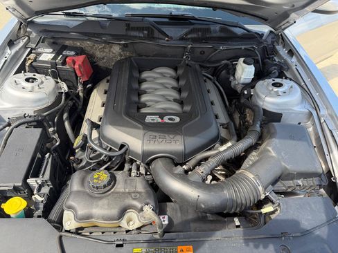 Used 2011 Ford Mustang GT Premium w/ GT Coupe Accessory Pkg 1 RWD image 13