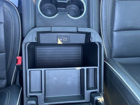 Used 2021 Chevrolet Suburban Premier w/ Premium Package image 31