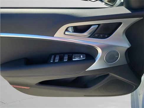 New 2026 Genesis G70 2.5T Prestige image 31