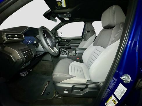 Used 2024 Toyota Tacoma 4x4 Double Cab image 22