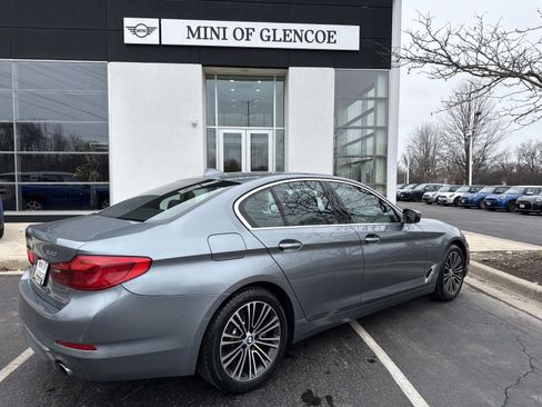 Used 2018 BMW 530i xDrive AWD/4WD image 4