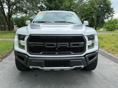Used 2018 Ford F150 Raptor w/ Equipment Group 802A Luxury AWD/4WD image 2