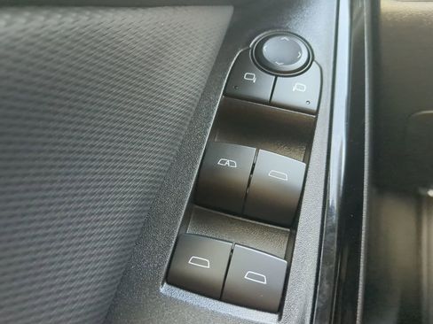 New 2025 Chevrolet Equinox LT w/ Convenience Package II image 23