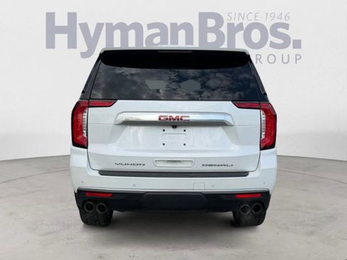 Used 2021 GMC Yukon Denali w/ LPO, Illumination Package AWD/4WD image 4