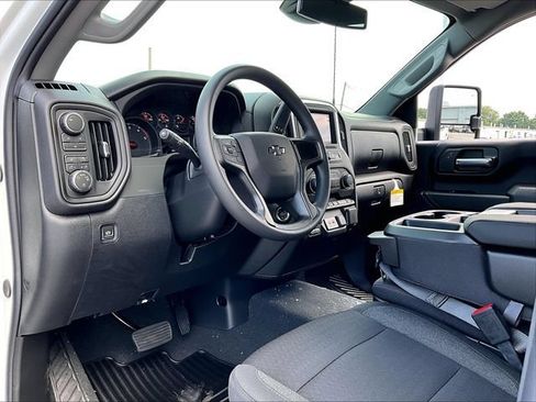 New 2026 Chevrolet Silverado 2500 Custom w/ Custom Value Package AWD/4WD image 8