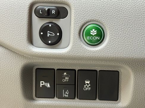 Used 2021 Honda Pilot Touring image 26