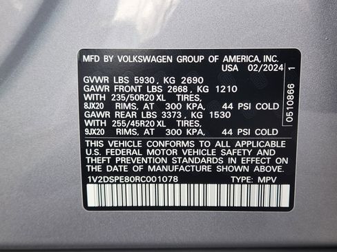 Used 2024 Volkswagen ID.4 Pro image 26