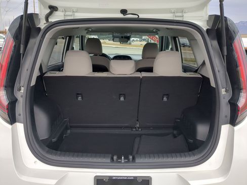 Certified 2023 Kia Soul LX image 20