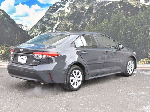 Certified 2023 Toyota Corolla LE image 3