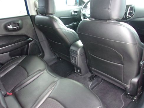 Used 2020 Jeep Compass Altitude image 21