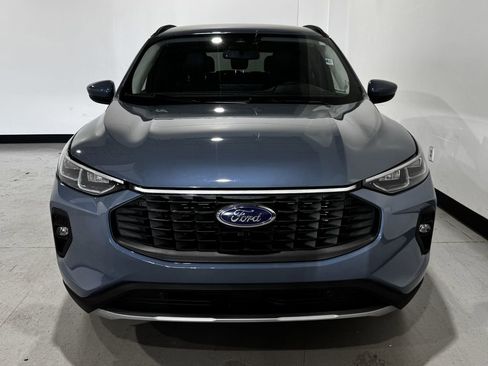 Used 2025 Ford Escape Platinum AWD/4WD image 10