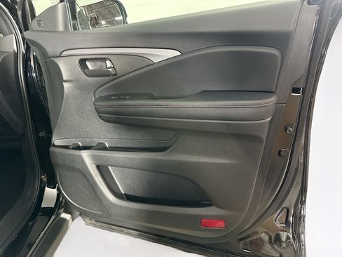 Used 2022 Honda Passport TrailSport image 32