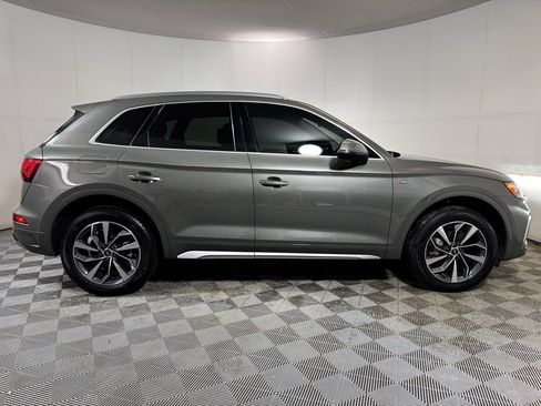 Used 2023 Audi Q5 2.0T Premium w/ Convenience Package image 8