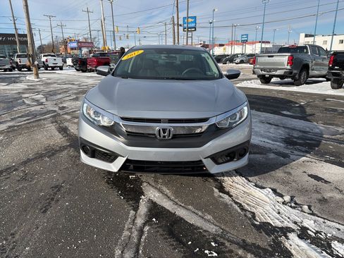 Used 2017 Honda Civic EX image 2