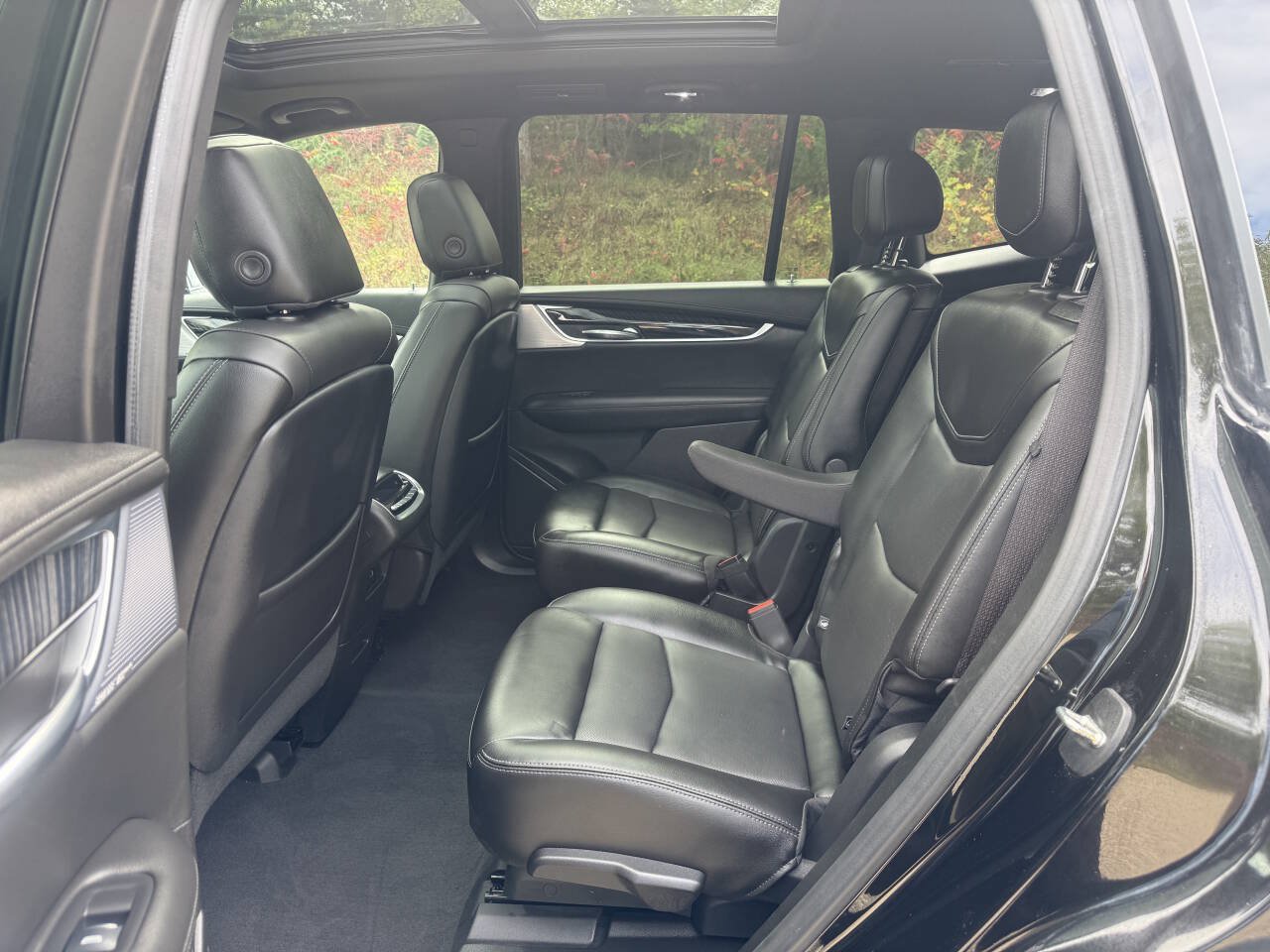 Used 2024 Cadillac XT6 Premium Luxury w/ Technology Package AWD/4WD image 9