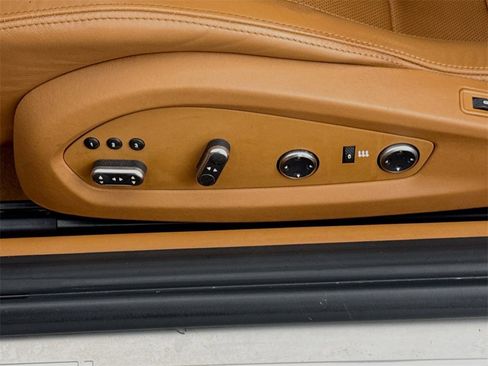 Used 2015 Ferrari FF image 21